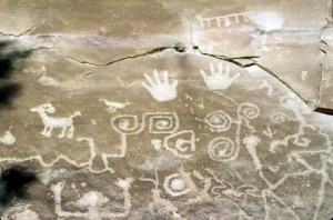 Hopi_petroglyph_-_Mesa_Verde_National_Park